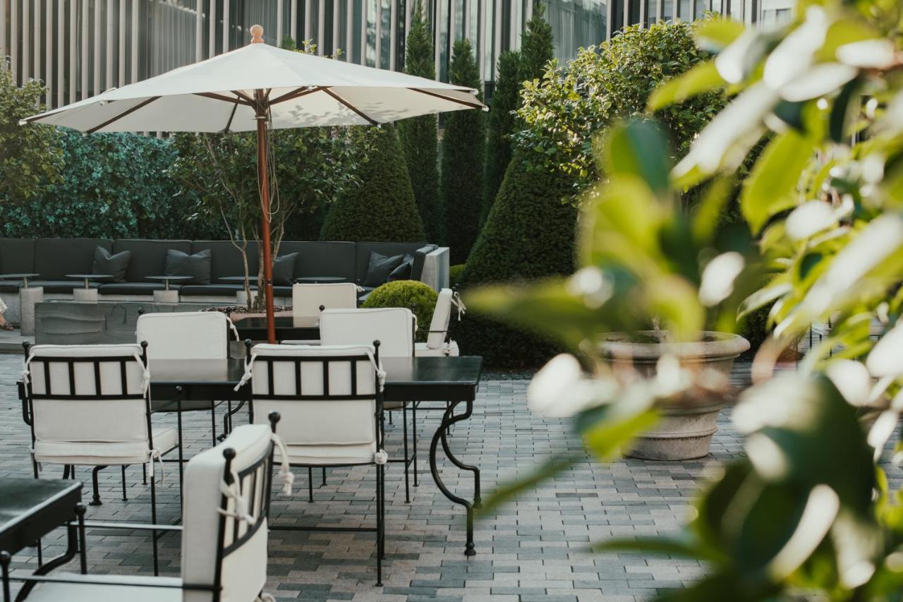 帕彩酒店 维尔纽斯 外观 照片 The terrace of the restaurant