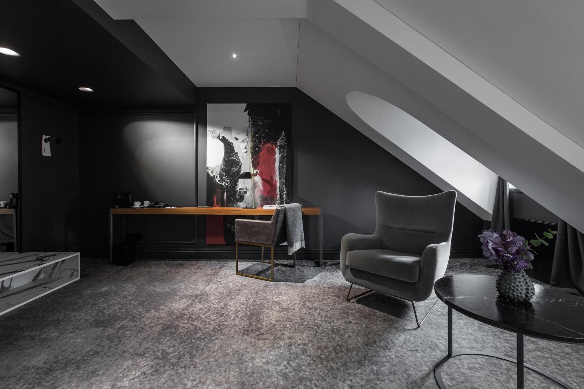 帕彩酒店 维尔纽斯 外观 照片 Office interior