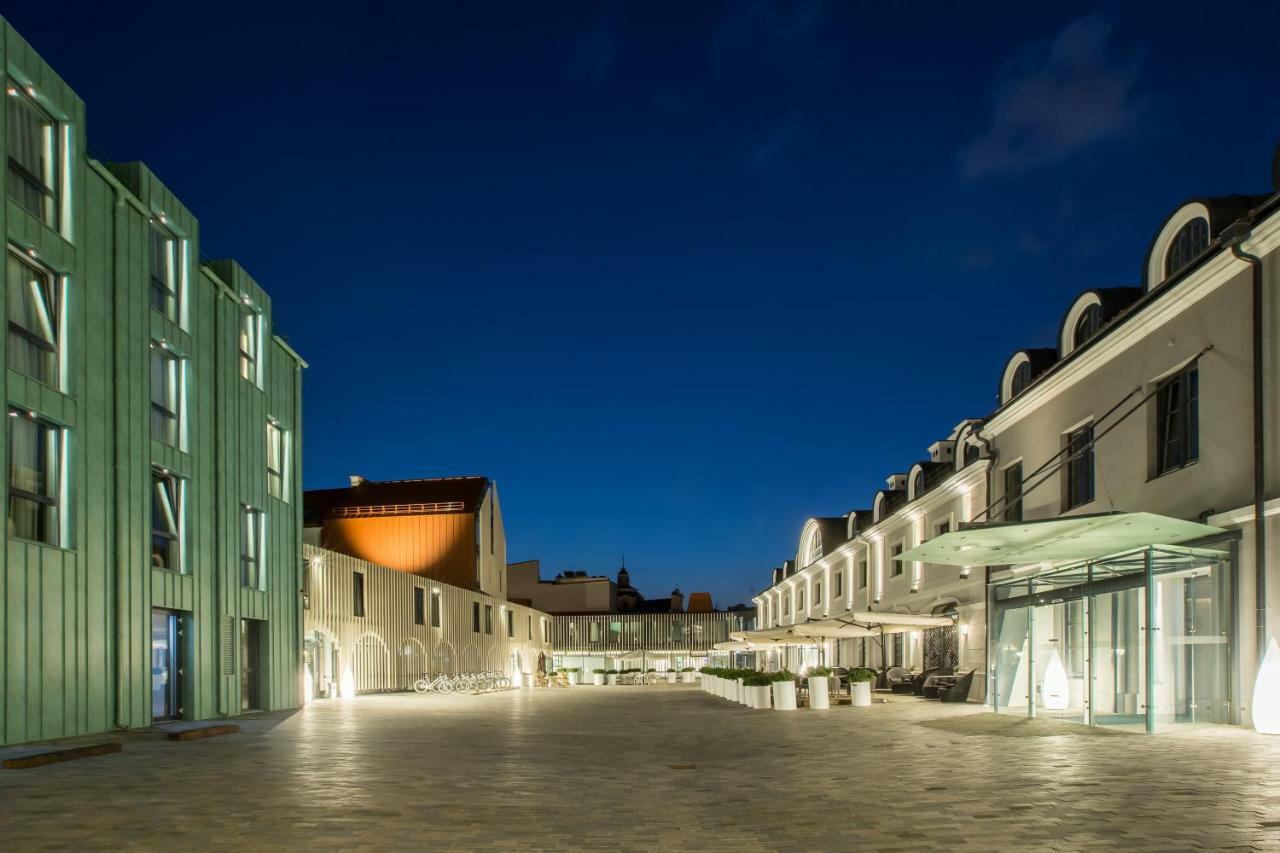 帕彩酒店 维尔纽斯 外观 照片 The new campus of the University of Novi Sad