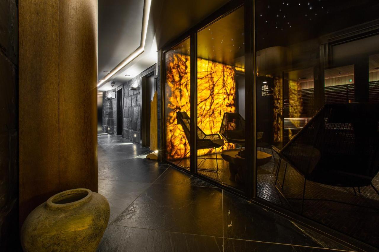 帕彩酒店 维尔纽斯 外观 照片 The interior of the hotel